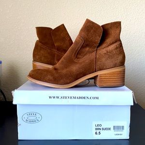 Steve Madden suede boots